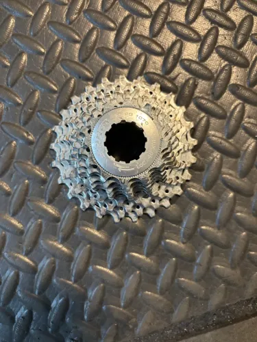 Cassete SRAM PG1070 12-25 excelente estado