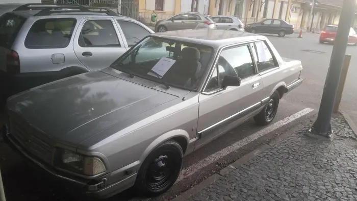 Ford Del Rey Ghia 1.8 / 1.6 2P E 4P 1986
