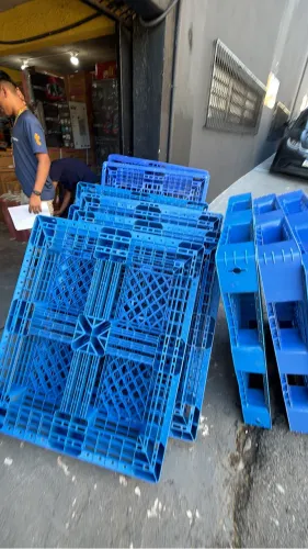 Queima de estoque de paletes de plástico!