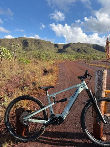 Bicicleta Elétrica Caloi Full Suspension - E-MTB - Excelente Estado