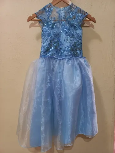 Kit vestido infantil/sapato/arranjo de cabelo