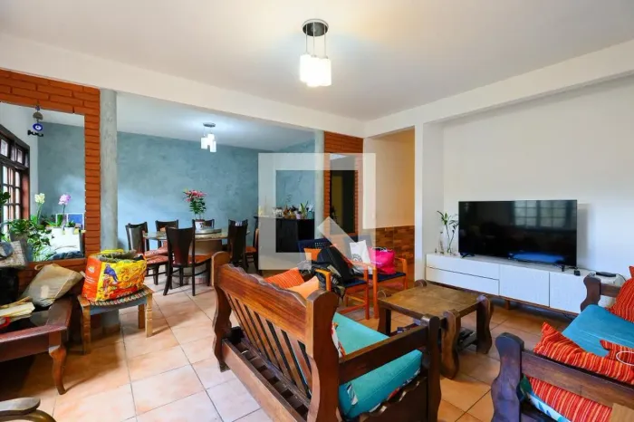 Casa à Venda - Jardim Oliveiras, 5 Quartos, 420 m2