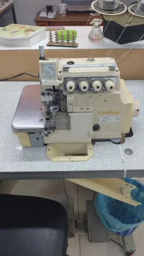 Máquina industrial de costura ponto cadeia 