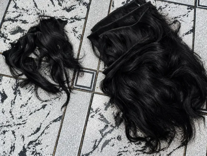Cabelo humano de verdade indiano 45 cm desapego esse valor p sair logo