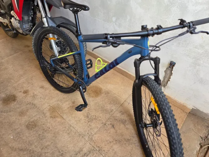 Bicicleta Aro 29 Caloi Explorer Comp Sl 9v Mtb  Cor Azul Tamanho Do Quadro G - 19