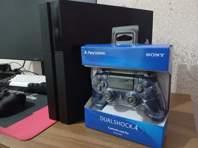 PS4 Fat 500GB + Controle | Aceito troca por SERIES S (volta em dinheiro dependendo)