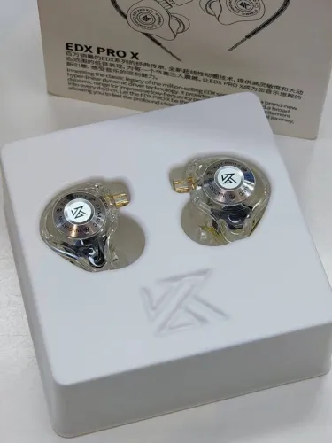 Fone KZ EDX PRO X intra-auricular com cabo e caixa