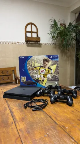 PlayStation 4 Slim
