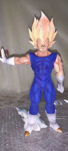 Figura Majin Vegeta