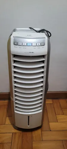 Climatizador e Umidificador Portátil Electrolux