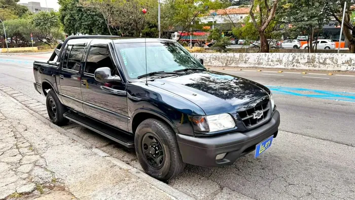 Chevrolet S10 Pick-up Std. 2.2 MPFI CD 2000