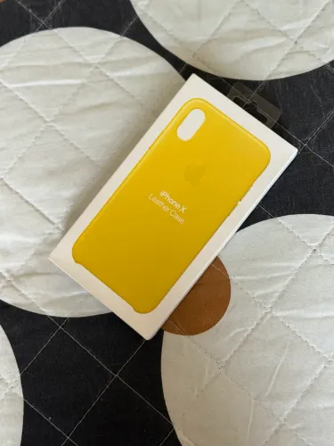 Capa de couro para iPhone X - Amarelo Canário