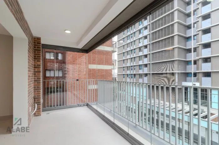 Duplex para venda em Moema com 2 quartos, sendo 2 suítes, 97m²