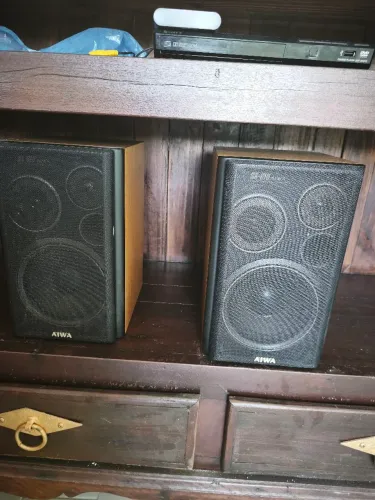 Caixas acústicas AIWA 