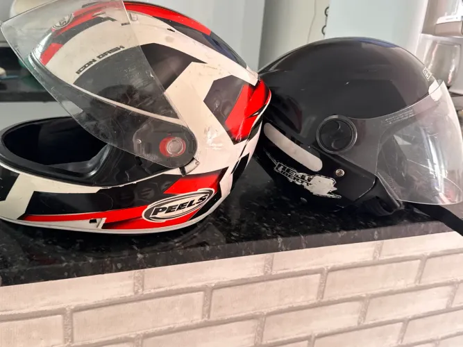 2 Capacetes