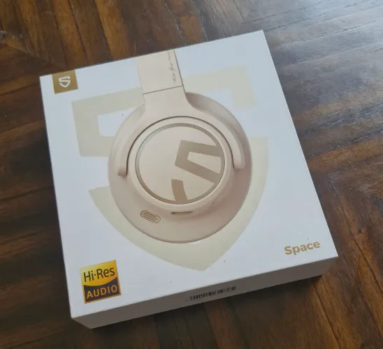 Headfone SoundPeats Space