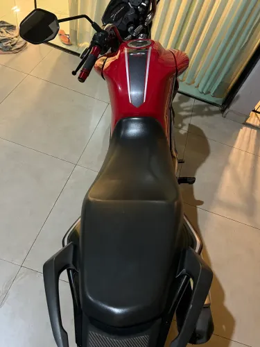 Titan 160