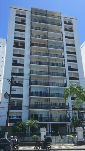 Apartamento para aluguel possui 166 metros quadrados com 3 quartos em Gonzaga - Santos - S