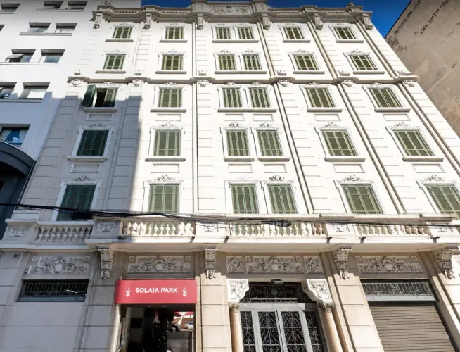 Prédio comercial na Alameda Barão de Limeira, 331 2927 m²
