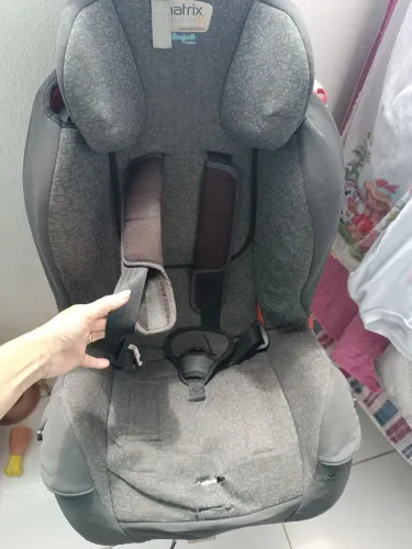 Vendo cadeirinha de bebê para carro