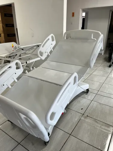 Cama hospitalar motorizada 8 movimentos 