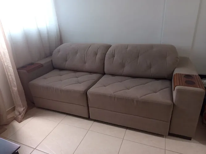 Vendo sofá retrátil Essencial 