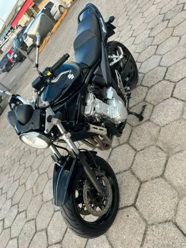 BANDIT 650s - REPASSE EM OTIMO ESTADO