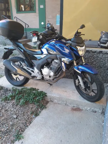 Vendo ou troco por menor valor twister 2021