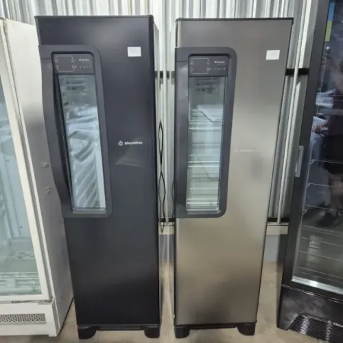 (220V) Cervejeira Metalfrio VN28TP - 336 Litros, Inox/Preto