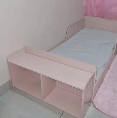 Cama infantil montessoriana