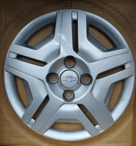 Calotas aro 14 Gm Prisma Semi Nonas