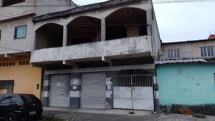 Vendo ou troco por casa ou chácara em viana 