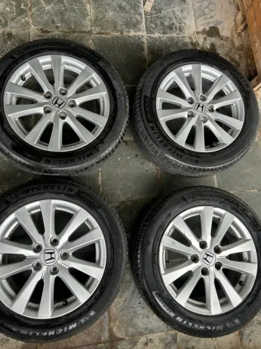 Roda honda civic 16