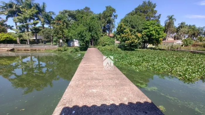 Chácara com fundo para a Praia dos Namorados- Americana SP
