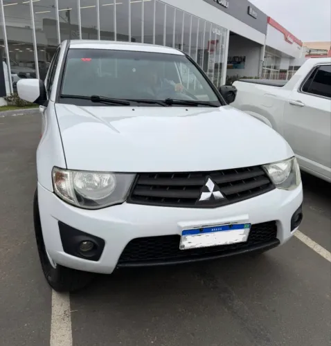 Mitsubishi L200 Triton GLX 3.2 CD TB Int.diesel MEC 2016