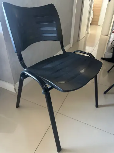 Cadeira de aço