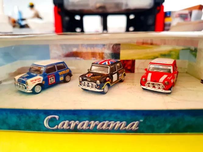 Miniatura Mini Cooper Cararama 1/72
