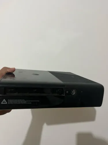 Xbox super slim com defeito