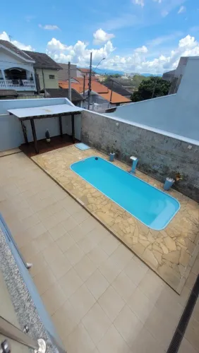 Casa no Residencial Santa Paula em Jacareí-SP -  Porteira fechada!!!