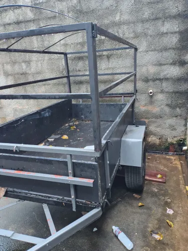 Carretinha reboque 2.00metros