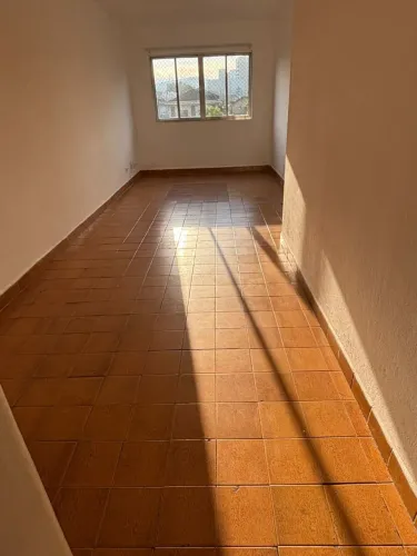 Apartamento de dois dormitórios em São Vicente