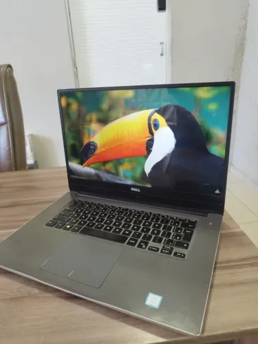 Notebook Dell  Processador i7 7500 (7° geração) Placa de vídeo NVIDIA geforce 940mx Memóri