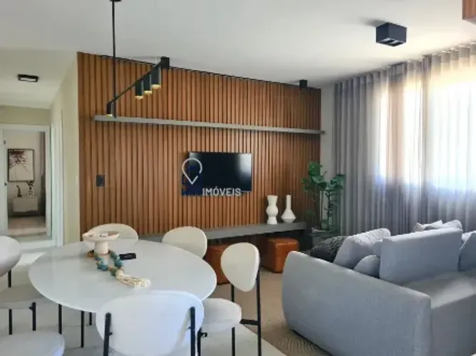 Apartamento mobiliado com 2 quartos e 2 vagas para locação no bairro Castelo