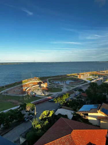 Apartamento mobiliado na coroa do meio, Em frente ao Riomar