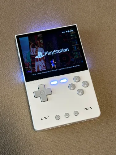 Videogame Trimui Brick - 64GB (c/ jogos selecionados) + case