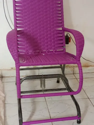  Vendo uma cadeira de balanço infantil