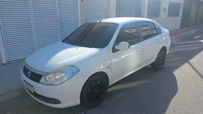 Renault Symbol Privilège Hi-flex 1.6 16V 4P 2013