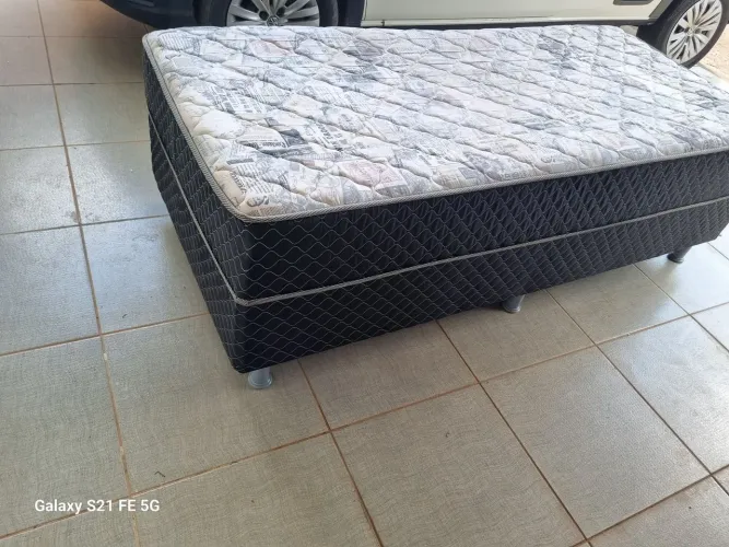 Cama Box solteiro acoplada molas bem conservada ENTREGO 