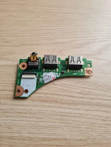 Placa USB E P2 Asus Vivobook M570d