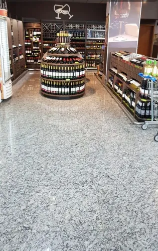 Piso Granito 57x57